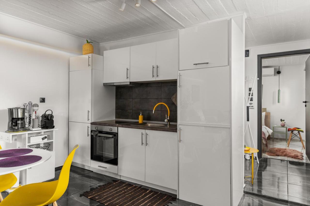 Luxe House In Glyfada With Spa Near Metro Station C8 Атина Екстериор снимка