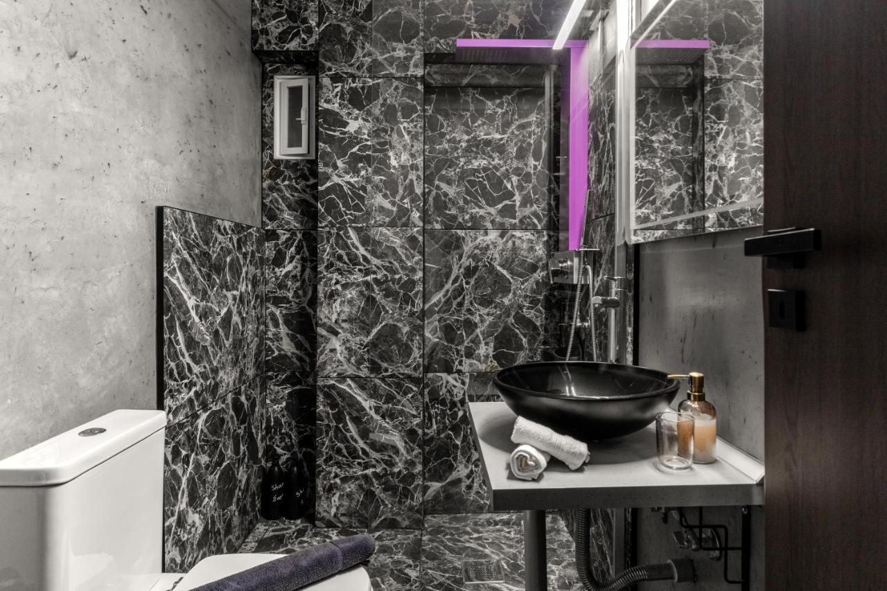 Luxe House In Glyfada With Spa Near Metro Station C8 Атина Екстериор снимка