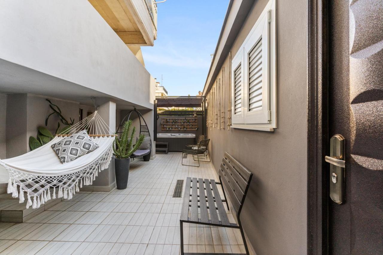 Luxe House In Glyfada With Spa Near Metro Station C8 Атина Екстериор снимка