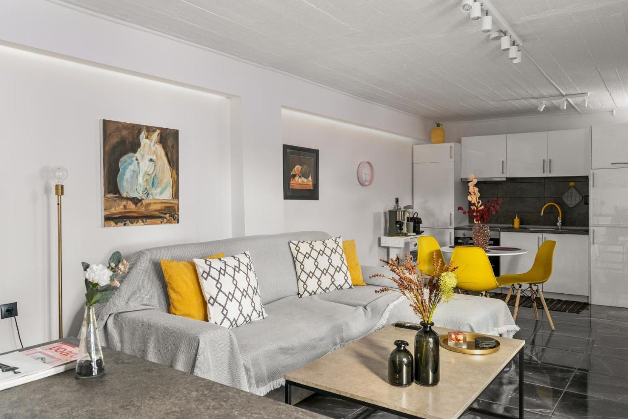 Luxe House In Glyfada With Spa Near Metro Station C8 Атина Екстериор снимка
